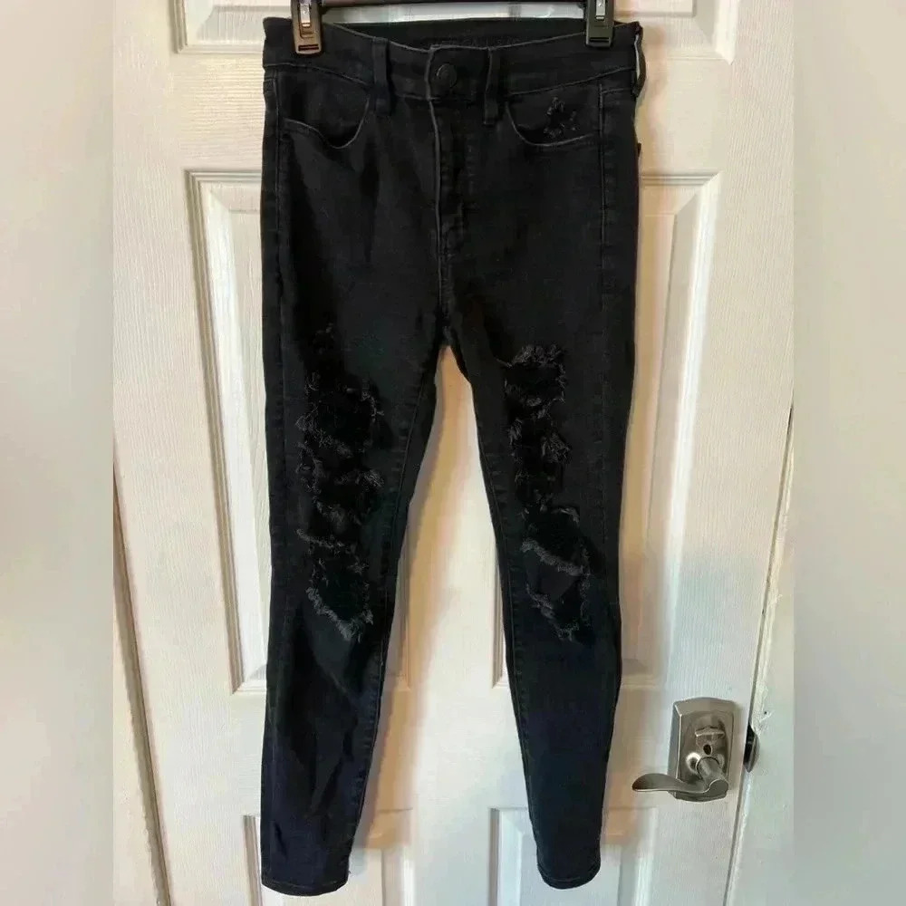 American Eagle Women’s Hi-Rise Jeggings. Size 6 regular